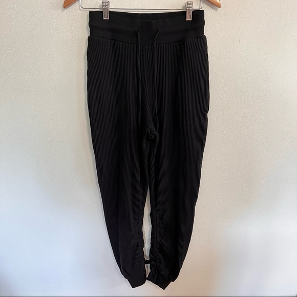 The Range Jumbo Stark Thermal Ruched Joggers - Picture 3 of 9